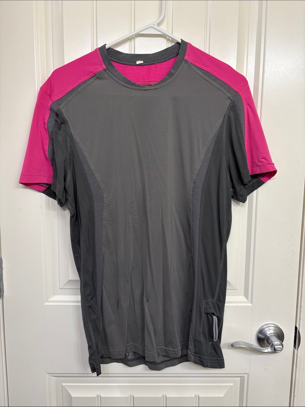 lululemon athletica Short Sleeve Gray Tee with Pink Shoulders